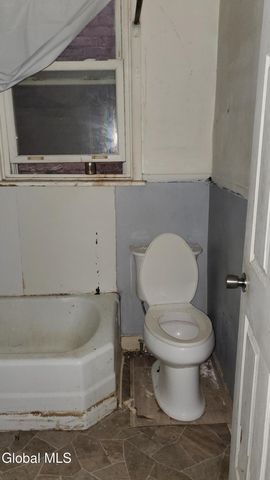 123 Clinton Street, Albany, NY 12202
