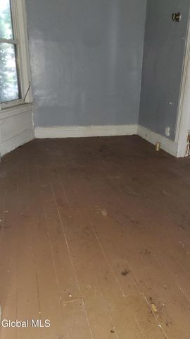 123 Clinton Street, Albany, NY 12202