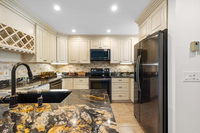 2703 N Fairway Dr Drive N, Jupiter, FL 33477