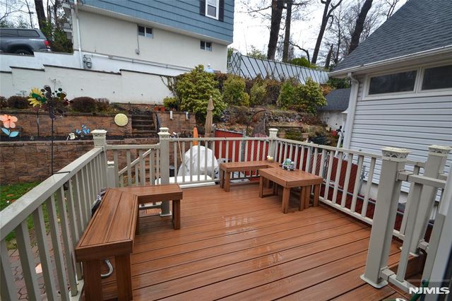 16 Essex Street, Clifton, NJ 07014