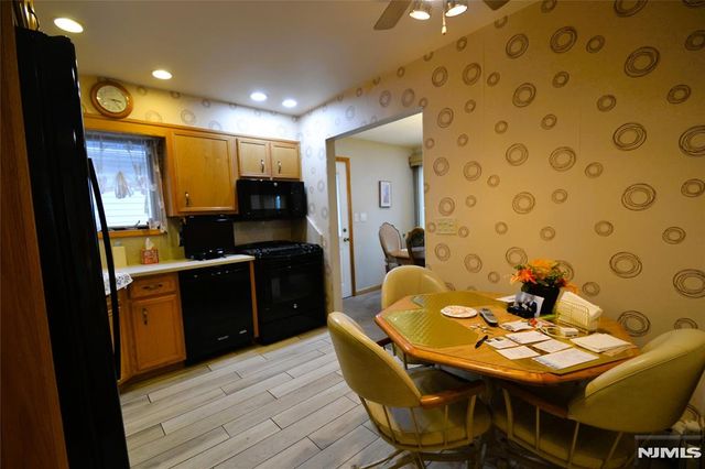 16 Essex Street, Clifton, NJ 07014