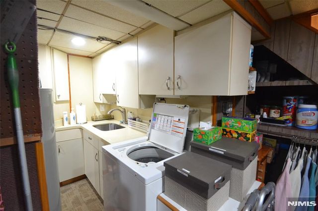 16 Essex Street, Clifton, NJ 07014