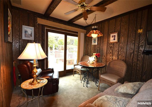 16 Essex Street, Clifton, NJ 07014