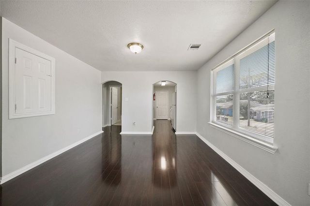 2423 Lucas Street A-B, Houston, TX 77026