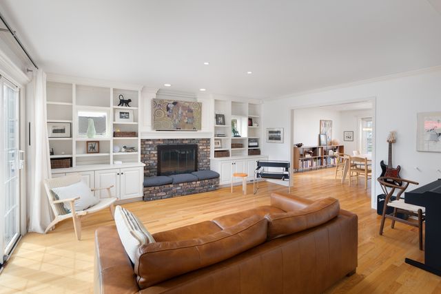 1441 Calcutta Lane, Naperville, IL 60563