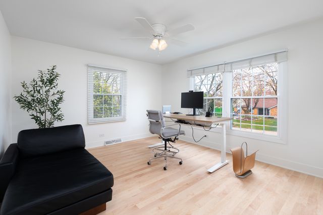 1441 Calcutta Lane, Naperville, IL 60563