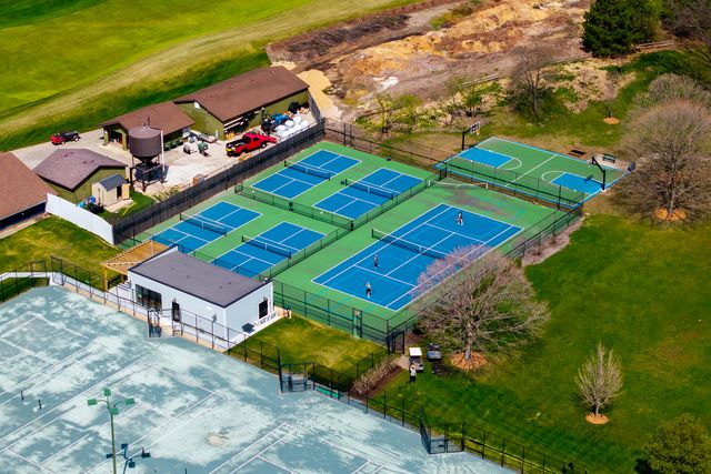 1441 Calcutta Lane, Naperville, IL 60563