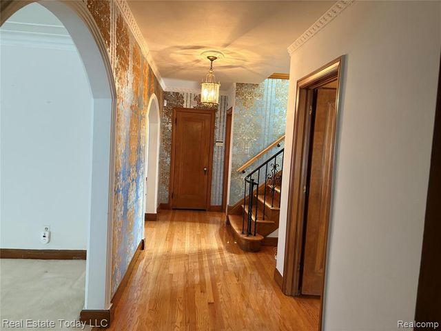 3529 Sherbourne Road, Detroit, MI 48221