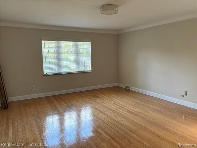 3529 Sherbourne Road, Detroit, MI 48221