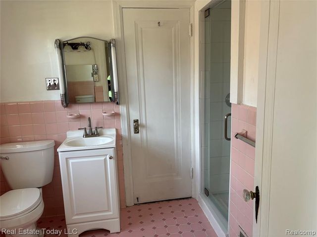 3529 Sherbourne Road, Detroit, MI 48221