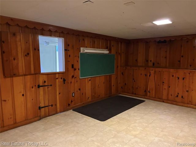 3529 Sherbourne Road, Detroit, MI 48221