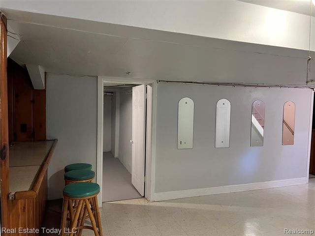 3529 Sherbourne Road, Detroit, MI 48221