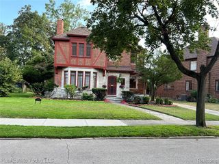 3529 Sherbourne Road, Detroit, MI 48221