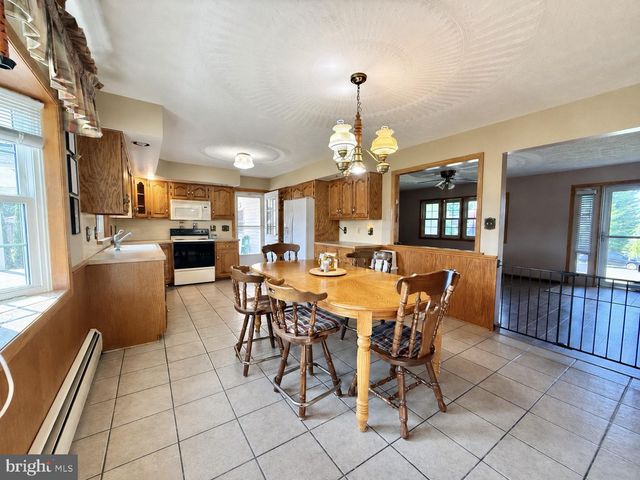 420 LINCOLN ST, Northumberland, PA 17857