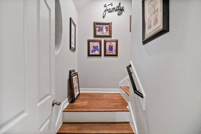 9407 St Croix Way, Mont Belvieu, TX 77523