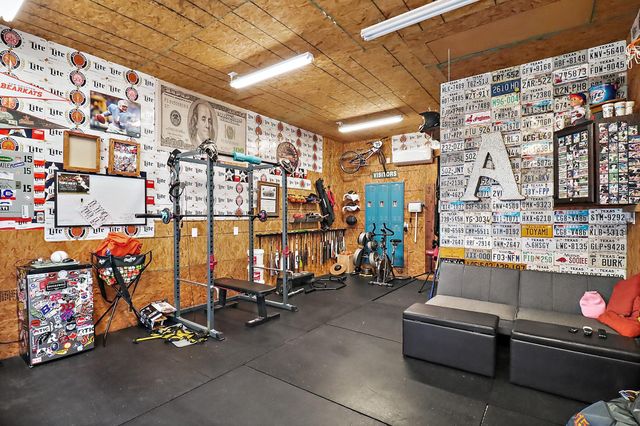 9407 St Croix Way, Mont Belvieu, TX 77523