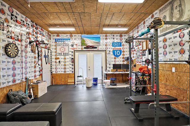 9407 St Croix Way, Mont Belvieu, TX 77523