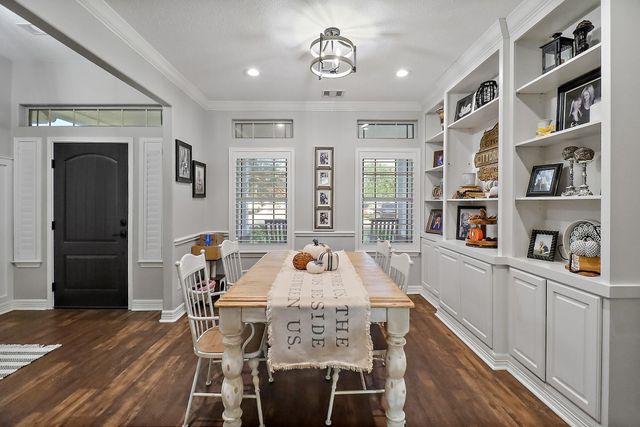 9407 St Croix Way, Mont Belvieu, TX 77523