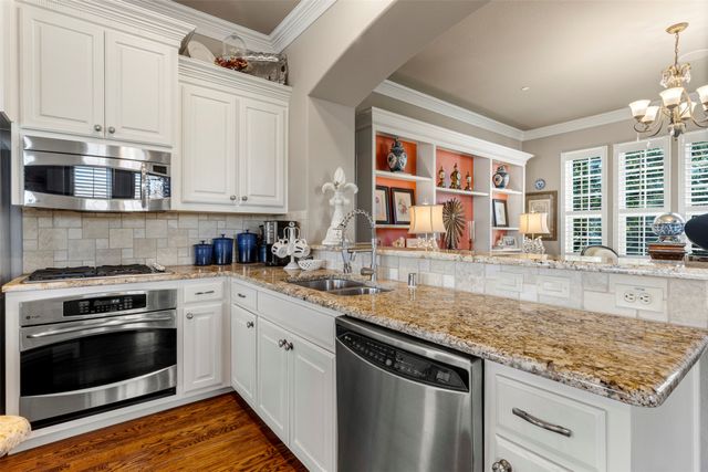 4021 Winsor Drive, Farmers Branch, TX 75244