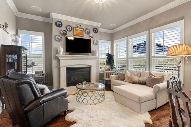 4021 Winsor Drive, Farmers Branch, TX 75244