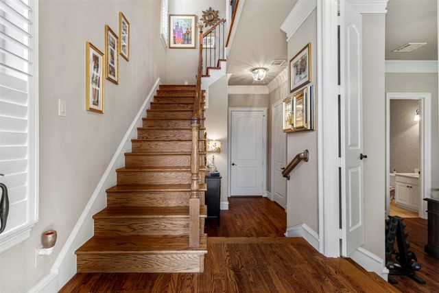 4021 Winsor Drive, Farmers Branch, TX 75244