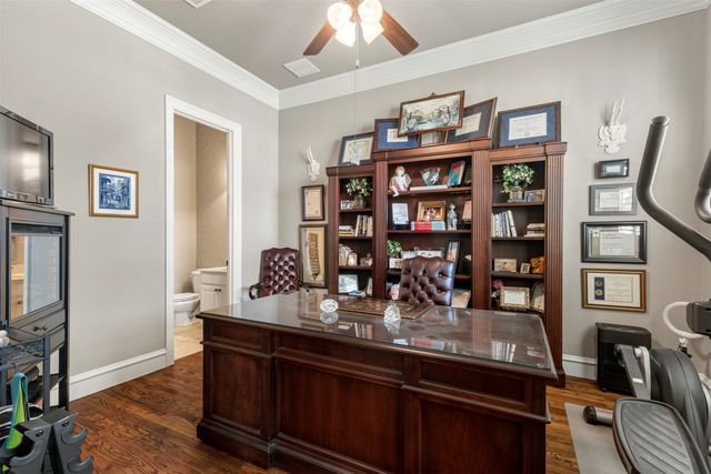 4021 Winsor Drive, Farmers Branch, TX 75244