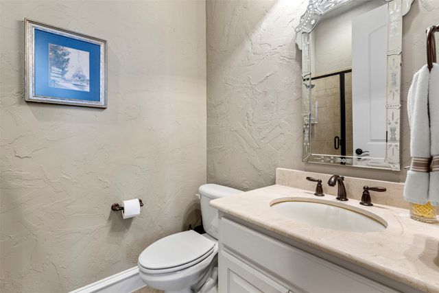 4021 Winsor Drive, Farmers Branch, TX 75244