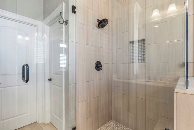 4021 Winsor Drive, Farmers Branch, TX 75244