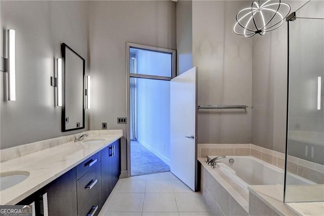 1080 Peachtree Street NE 703, Atlanta, GA 30309