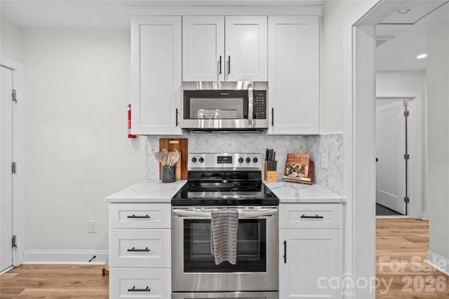 3021 Dogwood Avenue, Charlotte, NC 28206