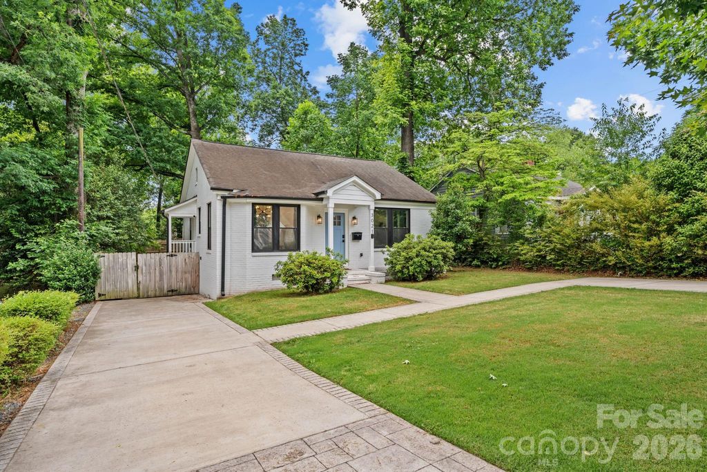 3021 Dogwood Avenue, Charlotte, NC 28206
