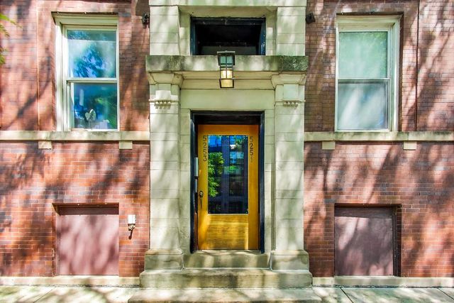 5251 N Winthrop Avenue 2, Chicago, IL 60640