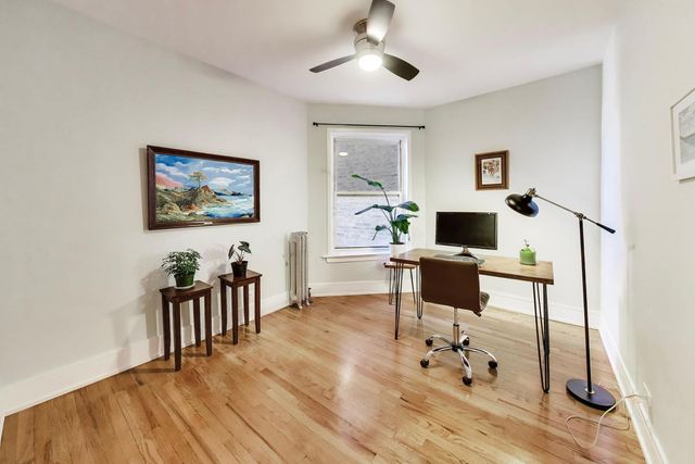 5251 N Winthrop Avenue 2, Chicago, IL 60640