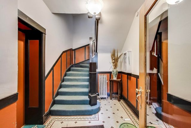 5251 N Winthrop Avenue 2, Chicago, IL 60640