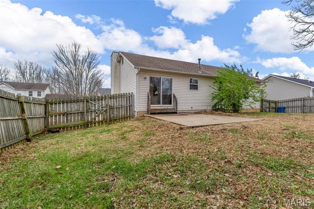 206 Split Rail Drive, Wentzville, MO 63385