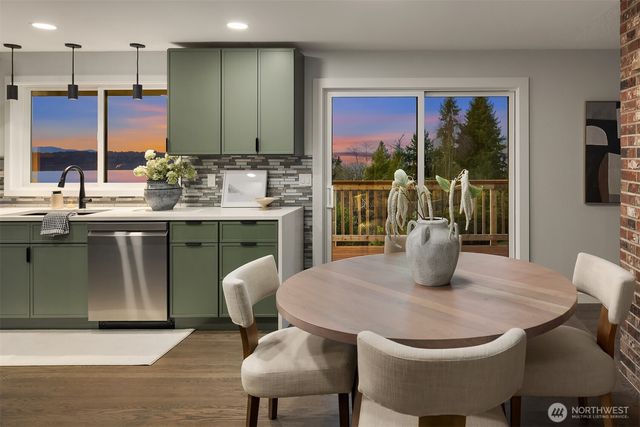 1298 SW 301st Street, Federal Way, WA 98023