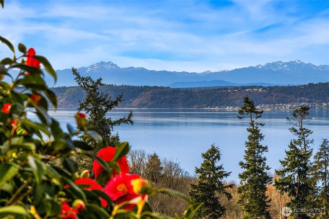 1298 SW 301st Street, Federal Way, WA 98023