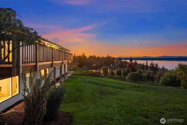 1298 SW 301st Street, Federal Way, WA 98023