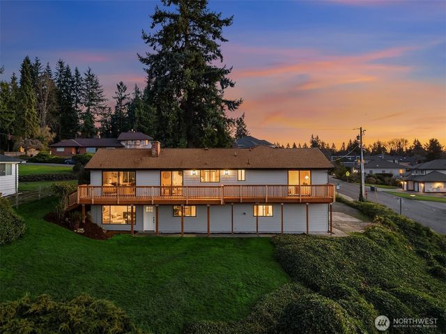 1298 SW 301st Street, Federal Way, WA 98023