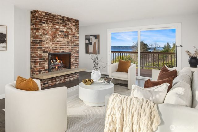 1298 SW 301st Street, Federal Way, WA 98023