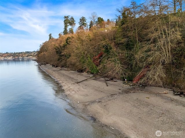 1298 SW 301st Street, Federal Way, WA 98023