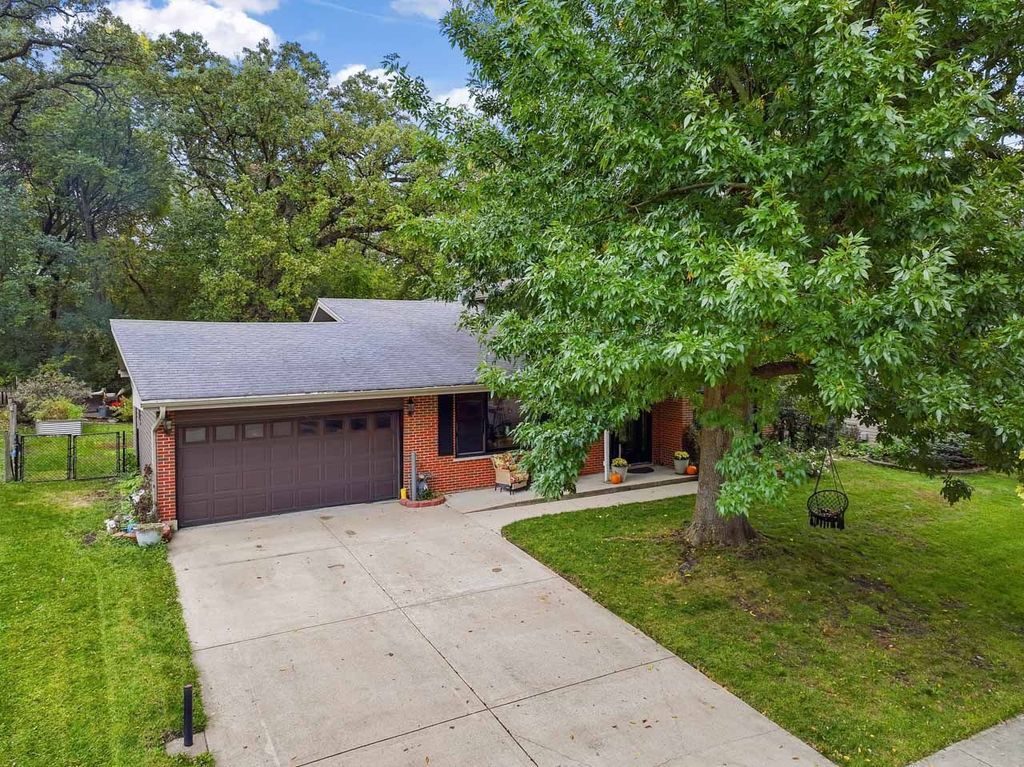 430 Spruce Drive, Schaumburg, IL 60193 — photo 4