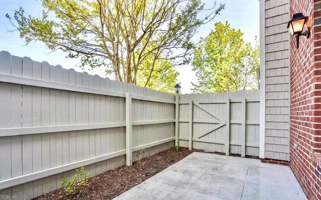 1008 Farrcroft WAY, Virginia Beach, VA 23455