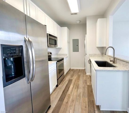 1008 Farrcroft WAY, Virginia Beach, VA 23455