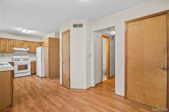 37144 Joy Road, Livonia, MI 48150