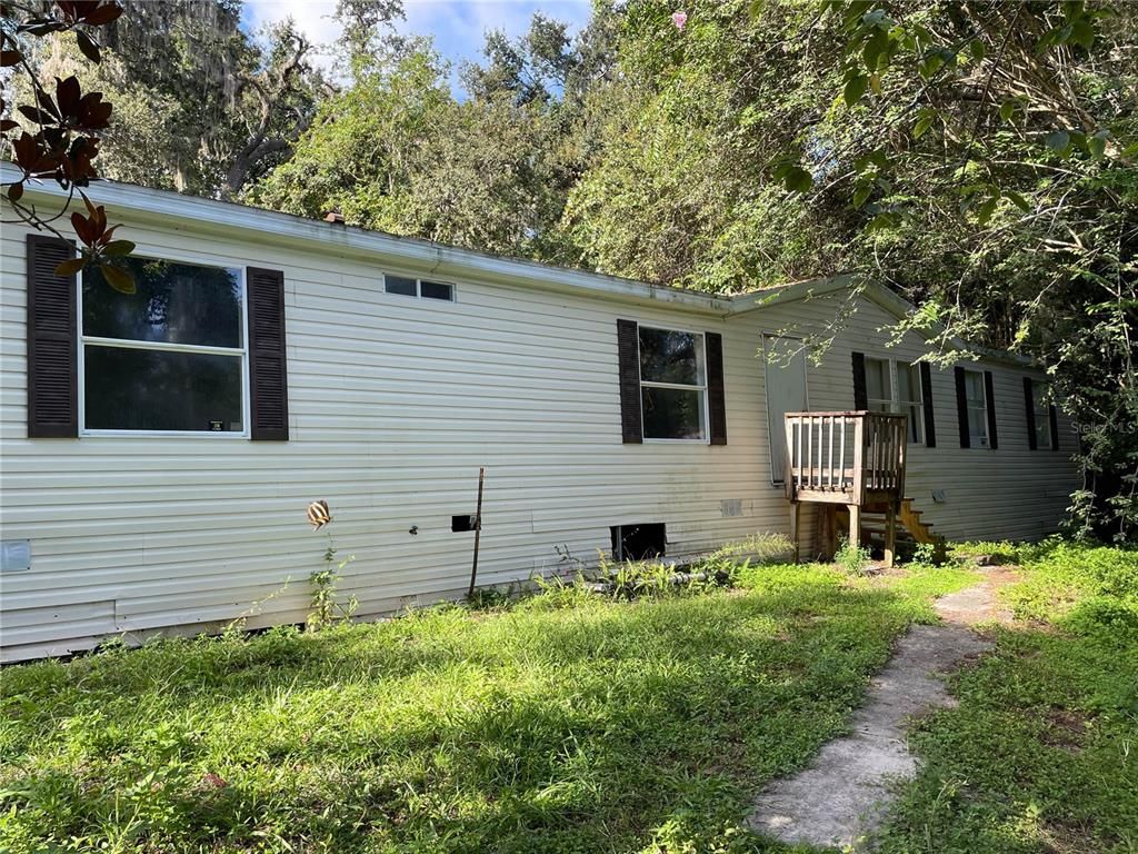 19900 SE 156TH STREET, Umatilla, FL 32784