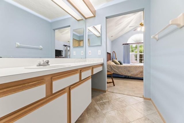 36 Abbeycross Lane, Westerville, OH 43082