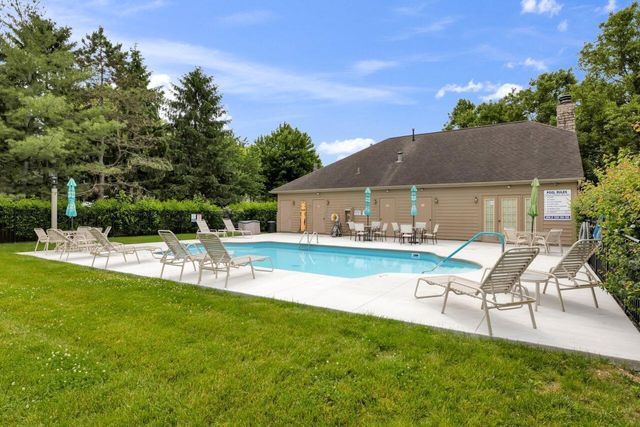 36 Abbeycross Lane, Westerville, OH 43082