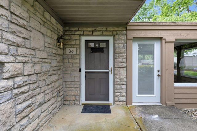 36 Abbeycross Lane, Westerville, OH 43082
