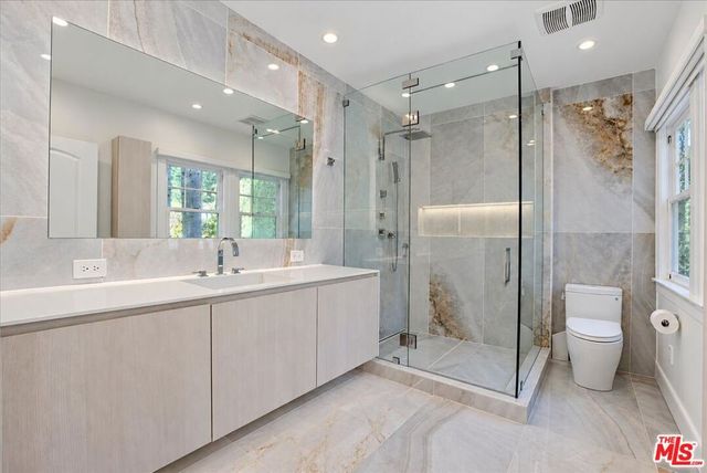 934 N Sweetzer Avenue, West Hollywood, CA 90069